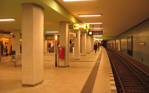 U-Bahnhof Leopoldplatz (Bild: ReferenceBK/Wikipedia / CCBYSA)